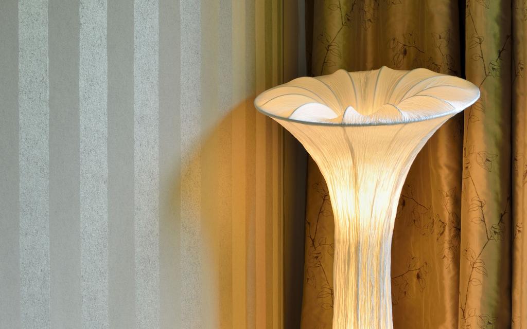 Privathotel Lindtner Hamburg Hamburgo Exterior foto A floor lamp