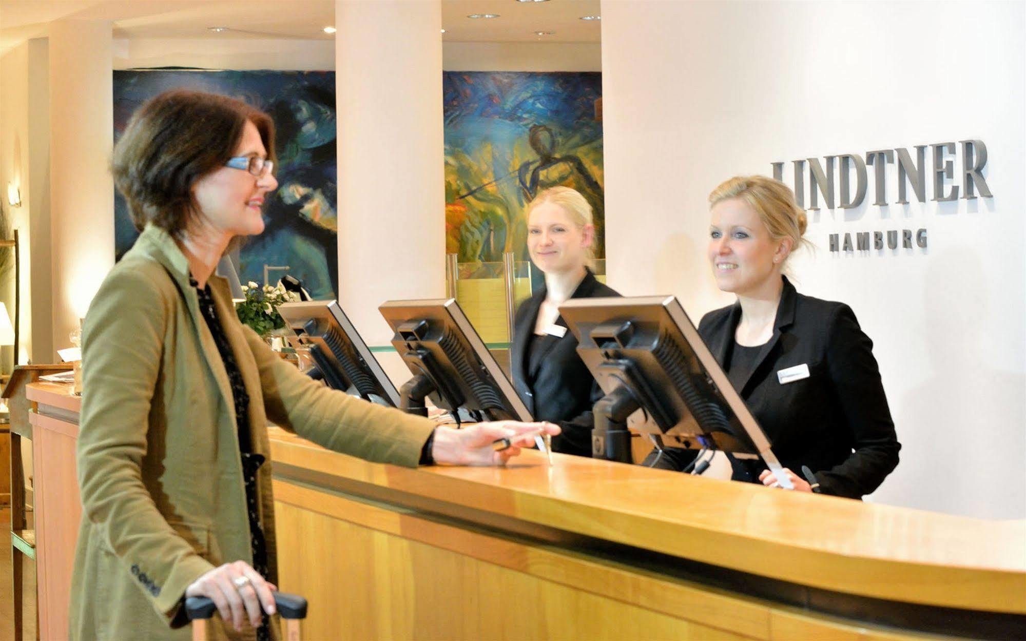 Privathotel Lindtner Hamburg Hamburgo Exterior foto Reception at the Lindtner Hotel, Hamburg